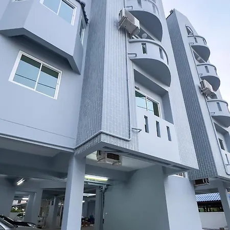 Baan Khun Pra Apt No4 Duplex 3Br Bangkok Exterior photo